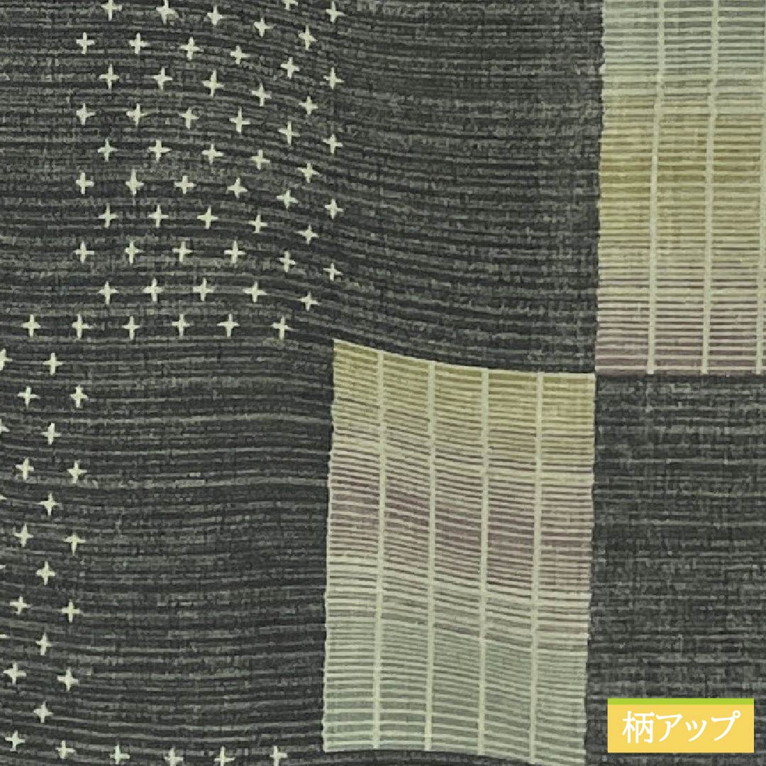 夏物 ポリエステル 小紋 身丈164.5cm 裄丈66cm 市松模様 十字絣 洗える着物 紗 Sランク 黒系 1132002322410