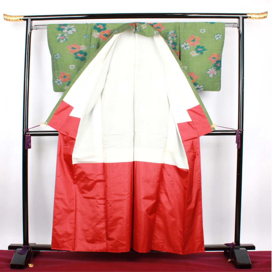 紬 身丈159cm 裄丈59cm 松葉色 花模様 正絹 Bランク 袷 緑系 1116001724319