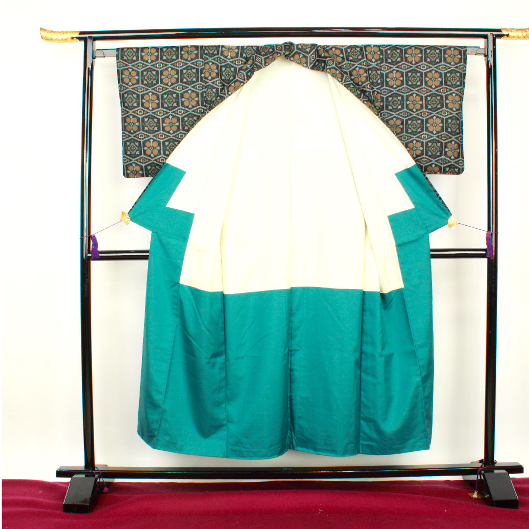 村山大島 身丈151cm 裄丈63.5cm アンサンブル 抽象模様 正絹 Aランク 袷 黒系 1116001993210