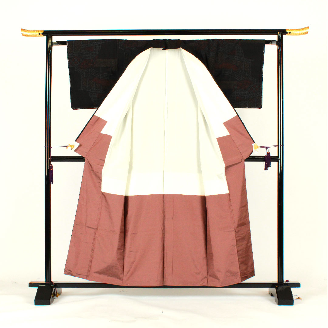 結城紬 身丈159cm 裄丈63.5cm 風景模様 正絹 Aランク 袷 黒系 1116001313310