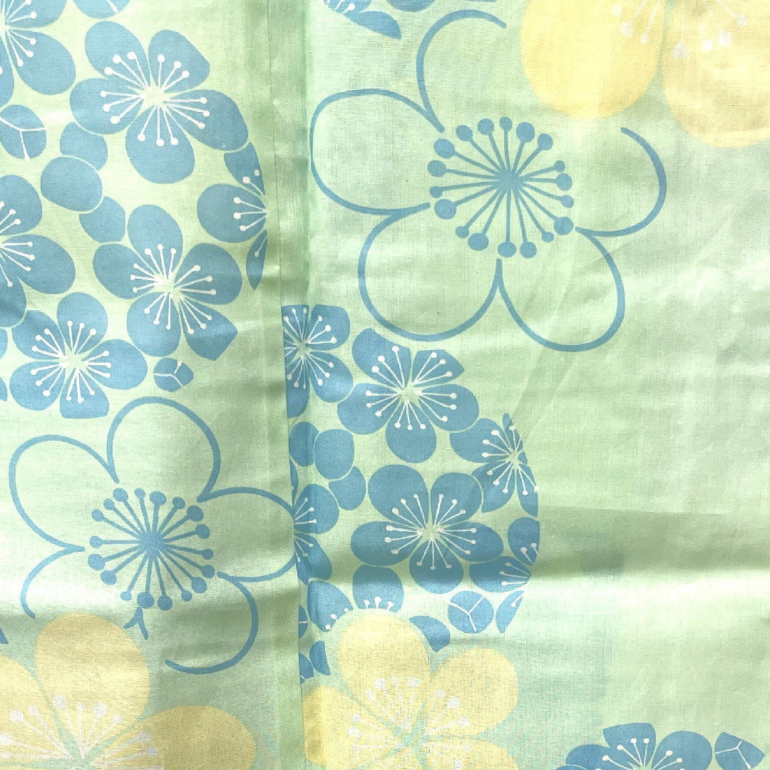 浴衣 薄緑色 梅 木綿 Sランク 単衣 身丈167cm 裄丈66cm 緑系 1118003812519