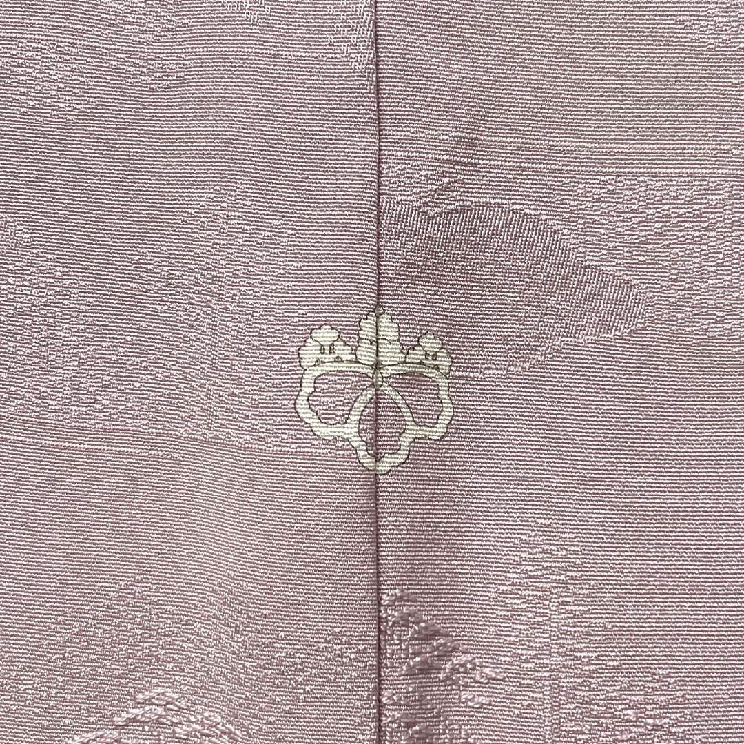 色無地 正絹 Bランク 身丈162.5cm 裄丈67cm 退紅色(あらそめいろ) 一つ紋 中陰五三桐 風景 袷 ピンク系 1114002344413