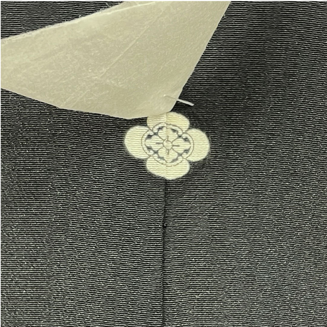 Black formal kimono, length 161.5cm, sleeve length 64cm, lined, Kyoto Yuzen, Imperial carriage, quince, pure silk, S rank, five crests, black, 1111000272410