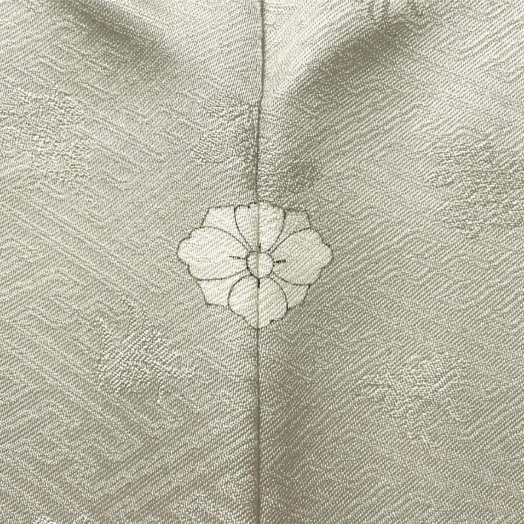 色留袖 正絹 身丈165.5cm 裄丈68cm 袷 卯の花色(うのはないろ) 京友禅 宝尽くし 松竹梅 橘 三つ紋 剣花菱 Aランク グレー系 1111001593522
