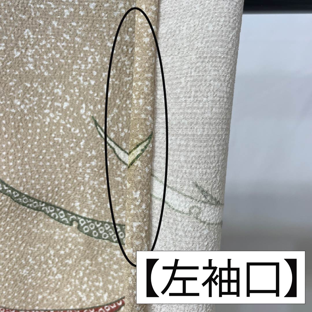 小紋 ポリエステル Aランク 身丈155.5cm 裄丈63cm 袷 胡桃色(くるみいろ) 露芝 背抜き仕立て 洗える着物 ベージュ系 1115007123325