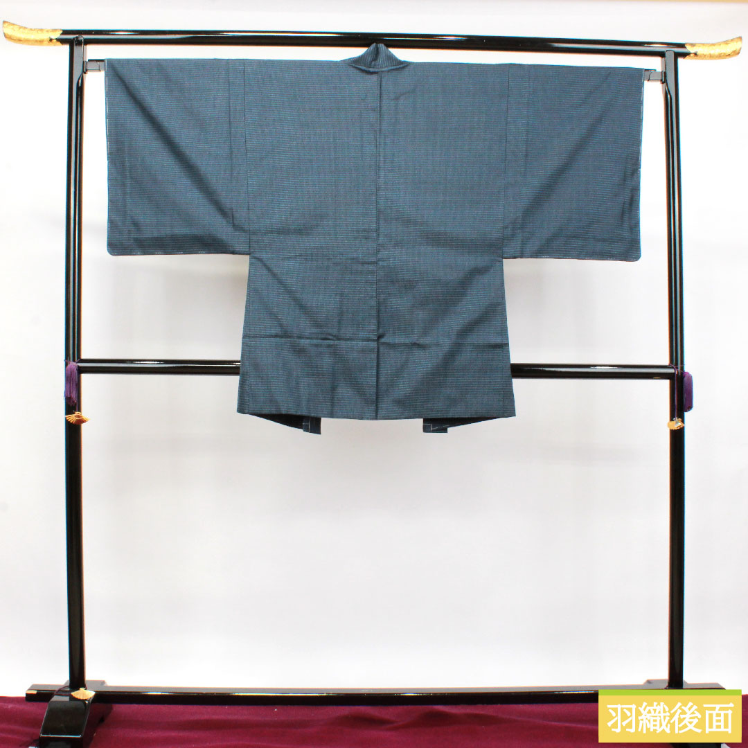 男物 正絹 身丈136.5cm 裄丈67cm 大島紬 亀甲模様 しつけ糸付き アンサンブル Sランク 袷 紺系 1119000712318