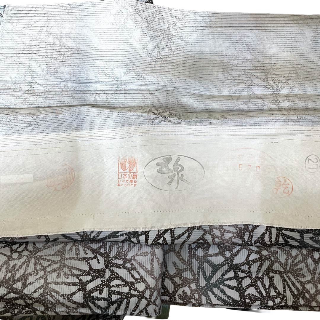夏物 正絹 小紋 Sランク 身丈151cm 裄丈63.5cm 白銅色(はくどういろ) 五泉 抽象模様 絽 グレー系 1132007202222