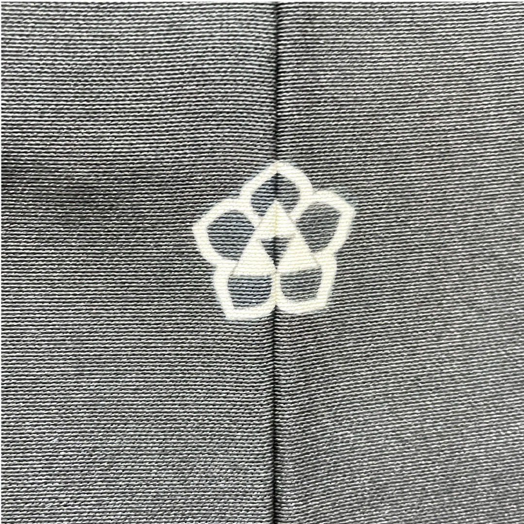 羽織 正絹 身丈78cm 裄丈63.5cm 黒羽織 松葉 一つ紋 桔梗に三つ鱗 Sランク 袷 黒系 1117000822910