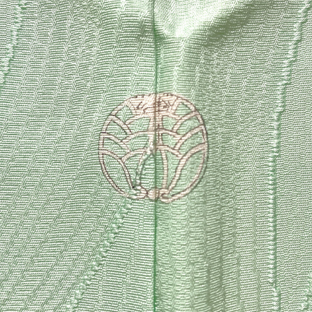 色無地 正絹 身丈155cm 裄丈62cm 綸子 一つ紋 大割抱き茗荷 袷 Aランク 緑系 1114001853319