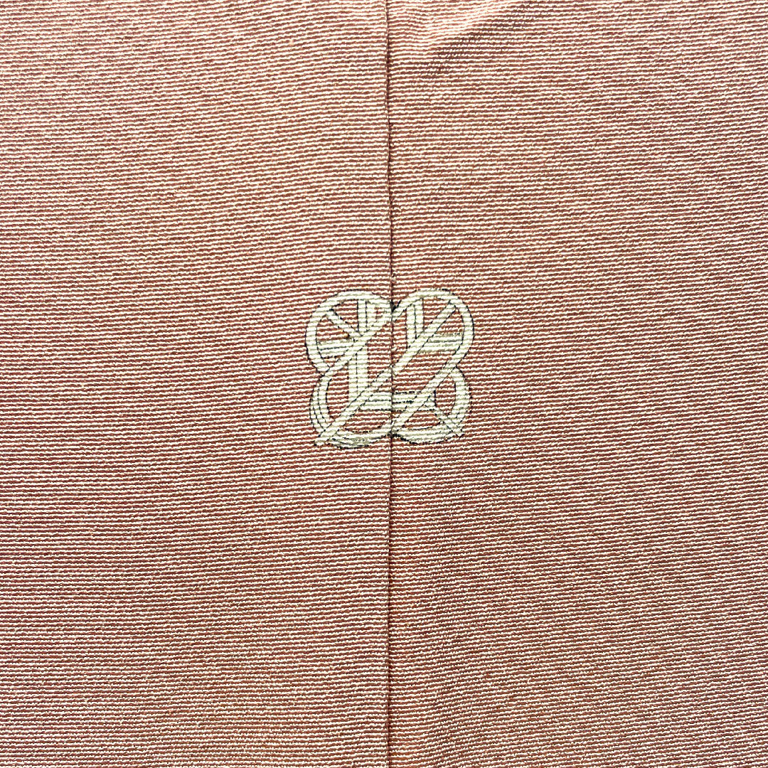 色無地 正絹 身丈158.5cm 裄丈63cm 曙色(あけぼのいろ) 素無地 違い鷹の羽 パールトーン加工 袷 Sランク ピンク系 1114001092313