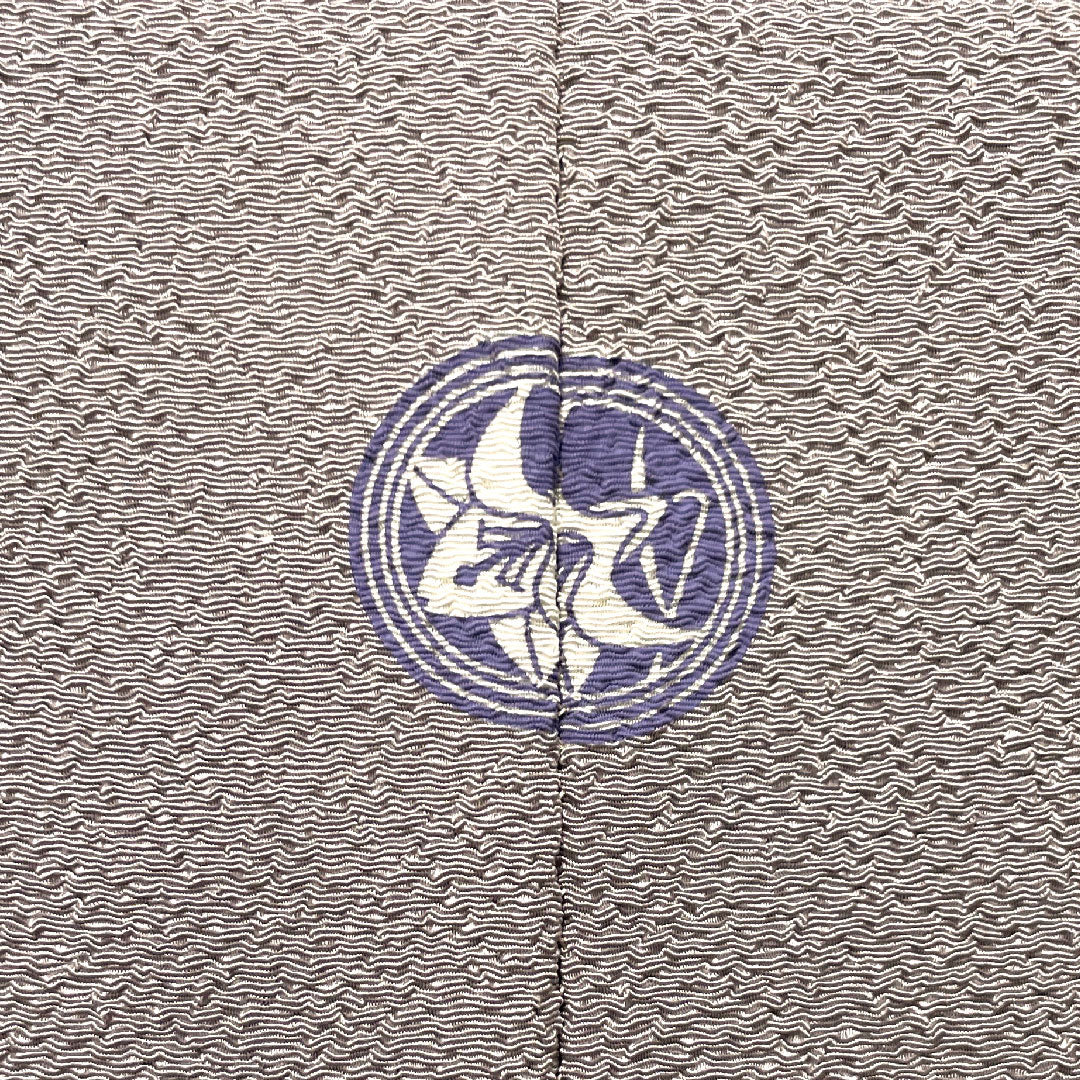 色無地 ポリエステル 鈍紫色 洗える着物 素無地 胴抜き仕立 百合 身丈148.5cm 裄丈61.5cm 袷 Sランク 紫系 1114000742120