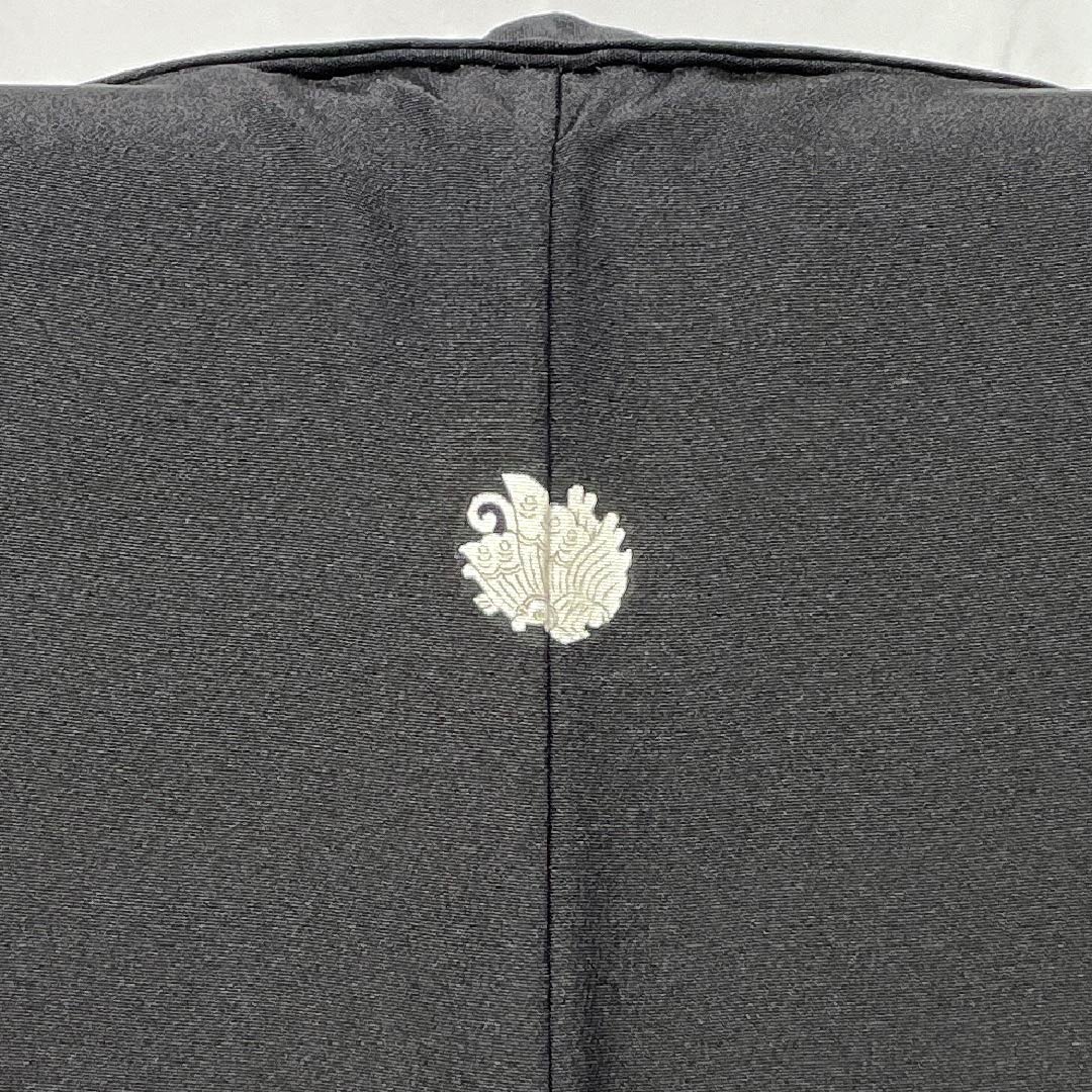 黒留袖 正絹 Aランク 身丈161.5cm 裄丈64cm 袷 五つ紋 揚羽蝶 刺繍 鳥 組紐 五つ紋 黒系 1111001813410