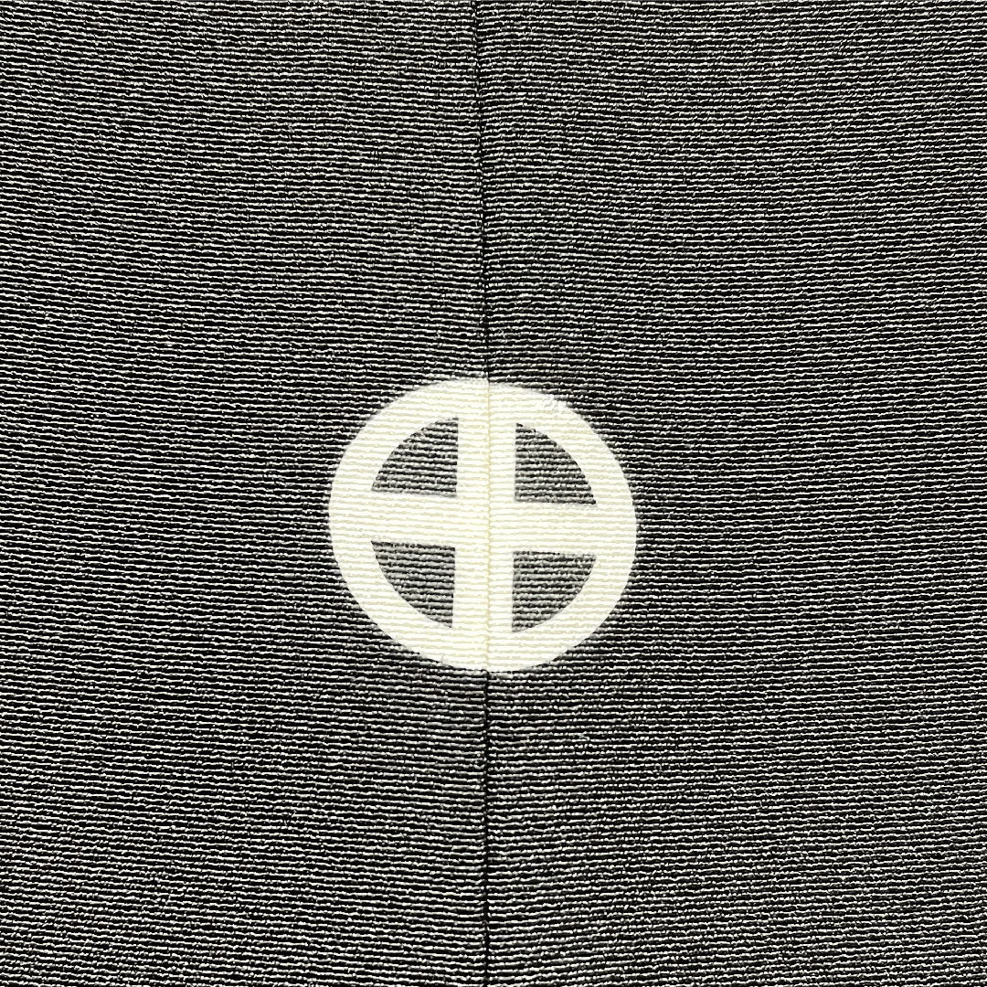 黒留袖 正絹 身丈150cm 裄丈64cm 袷 京友禅 吉祥文様 五つ紋 轡十字(くつわじゅうじ) Sランク 黒系 1111001772110