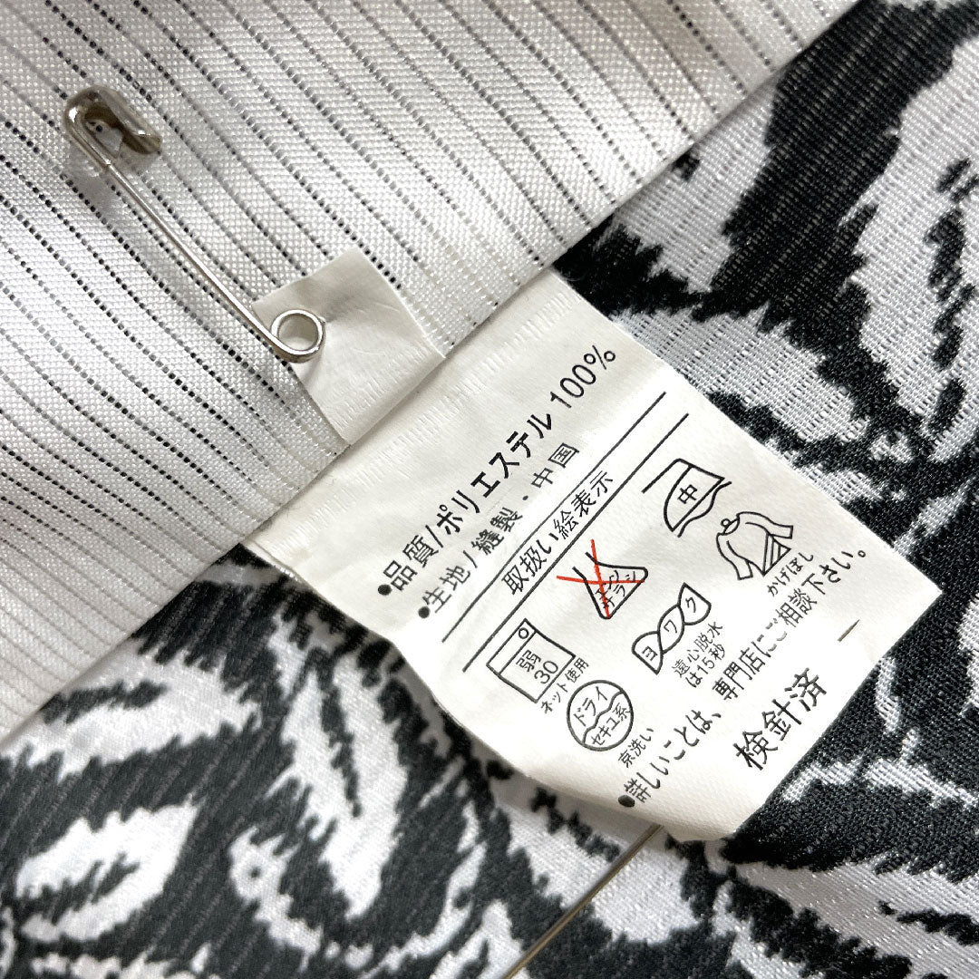 夏物 ポリエステル 小紋 身丈167cm 裄丈68cm 竪絽(たてろ) ガーベラ 洗える着物 絽 Sランク 黒系 1132001762510