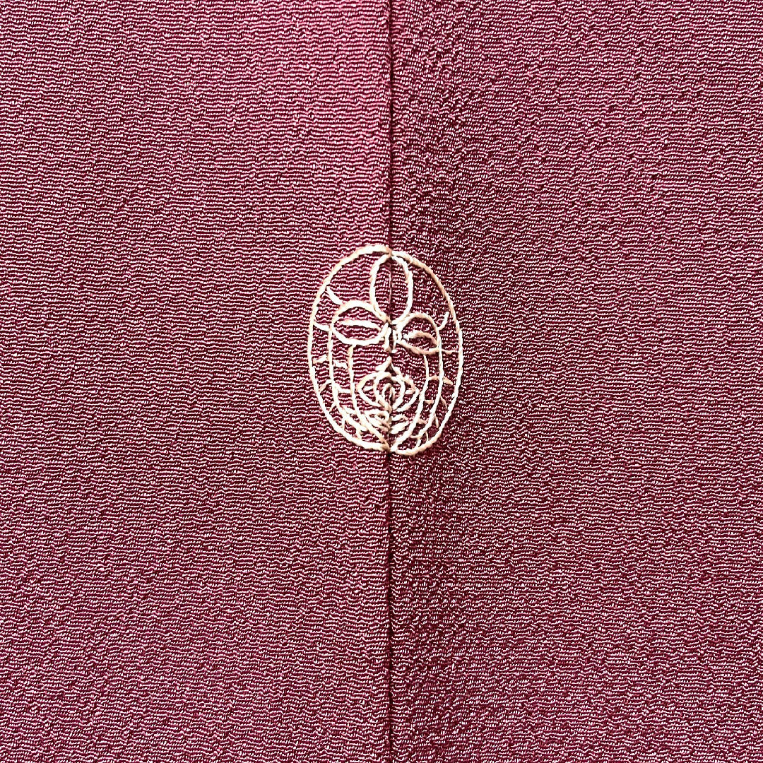 色無地 ポリエステル 梅紫色 洗える着物 素無地 下り藤に橘 身丈152cm 裄丈65.5cm 袷 Aランク 紫系 1114000793220