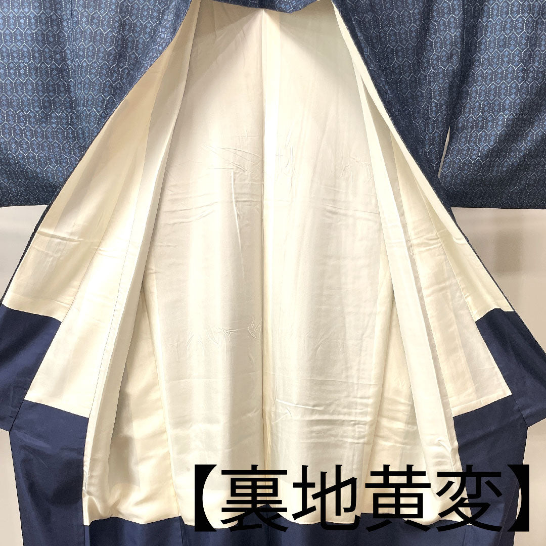 大島紬 身丈160.5cm 裄丈63cm 濃紺色 経緯絣 亀甲 正絹 Aランク 袷 紺系 1116002593418