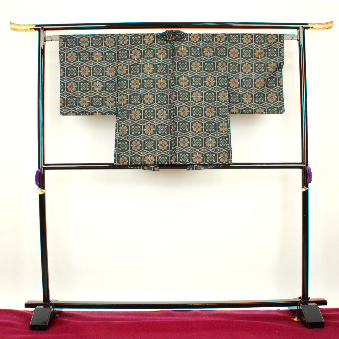 村山大島 身丈151cm 裄丈63.5cm アンサンブル 抽象模様 正絹 Aランク 袷 黒系 1116001993210