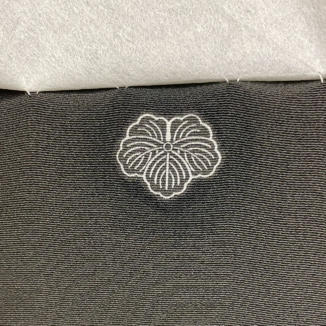 黒留袖 身丈155cm 裄丈63cm 袷 蘇州刺繡 正絹 Aランク 五つ紋 黒系 1111000103310