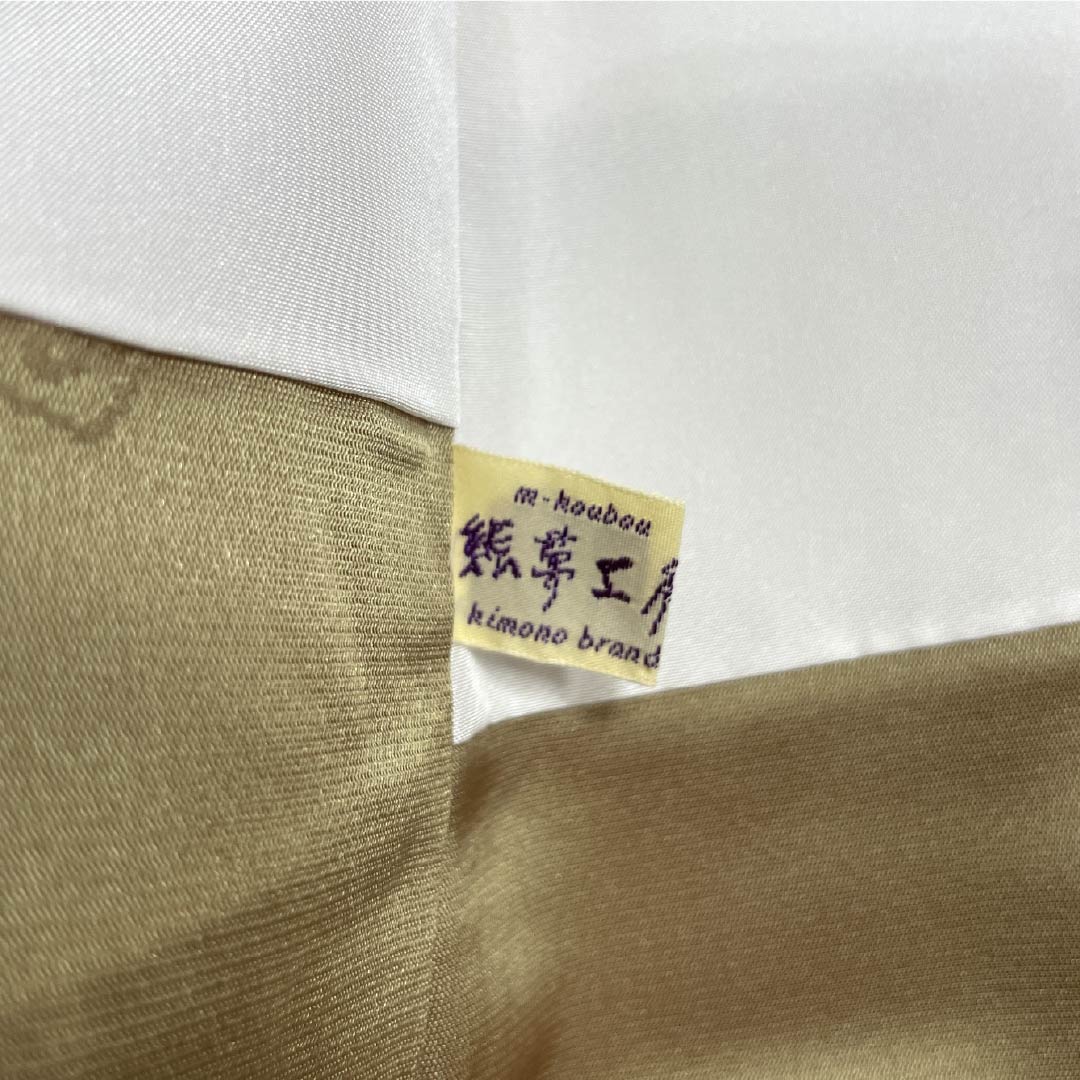 Solid-colored silk kimono, S rank, length 154cm, sleeve length 64cm, hibiscus-brown (hiwachairo) color, single crest (kikyo) with sewn crest, lined, green, 1114002432219