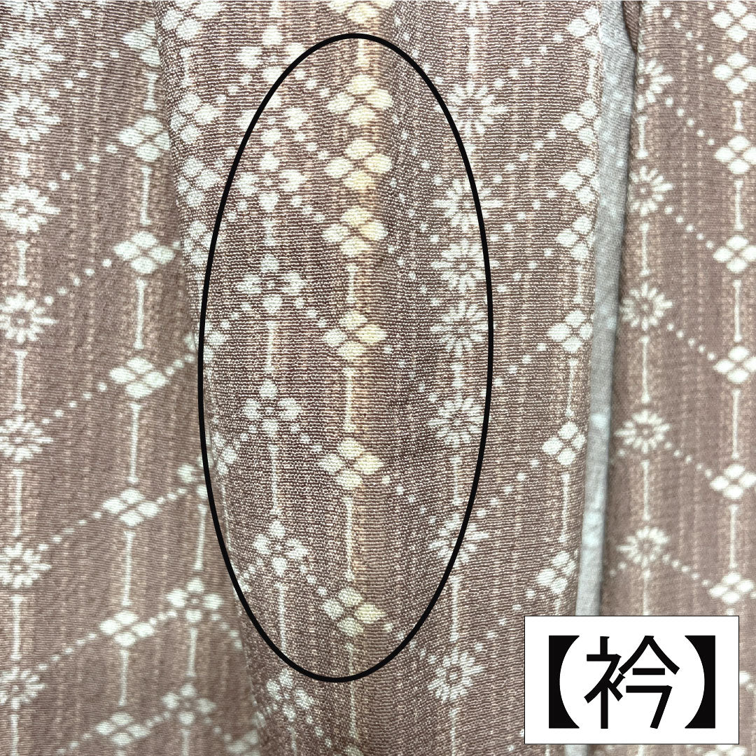 小紋 正絹 Aランク 身丈144.5cm 裄丈60.5cm 単衣 嵯峨鼠色(さがねずいろ) 幾何学模様 ピンク系 1115007623113