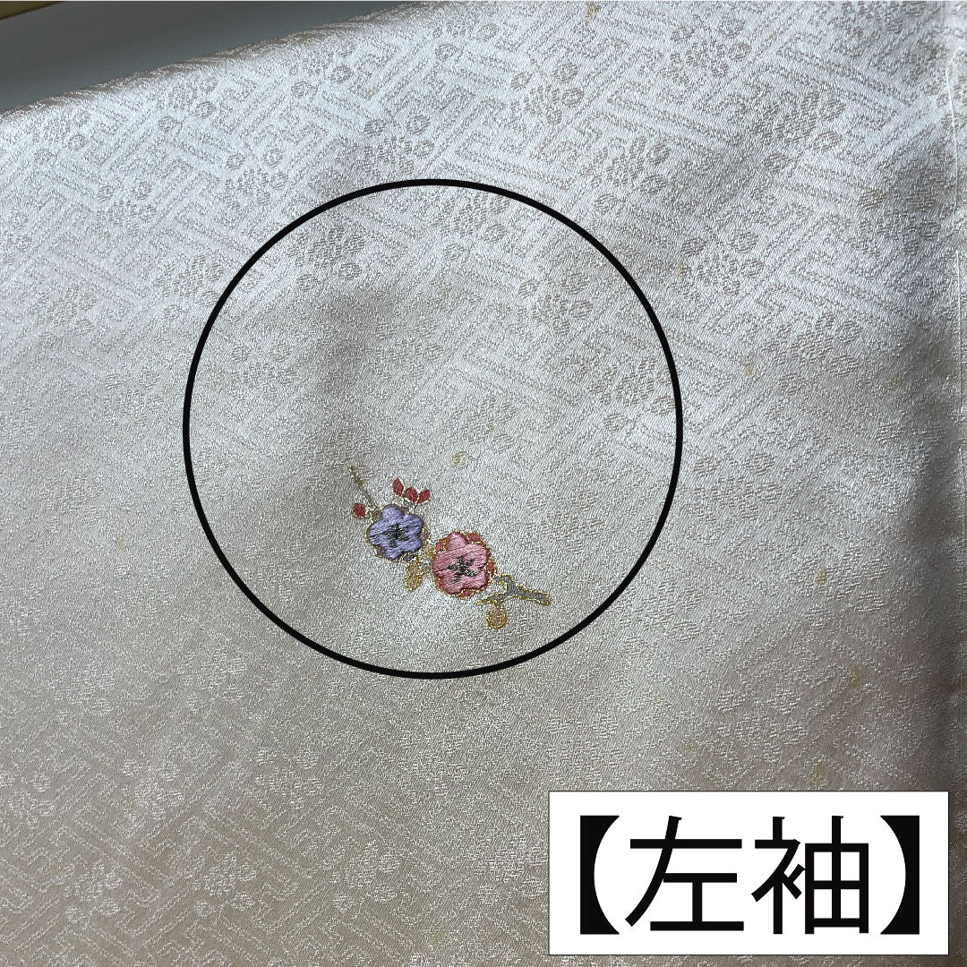 Komon, pure silk, length 162cm, sleeve length 64cm, lined, light color, Kyoto Yuzen, embroidery, B rank, cream color, 1115004204415