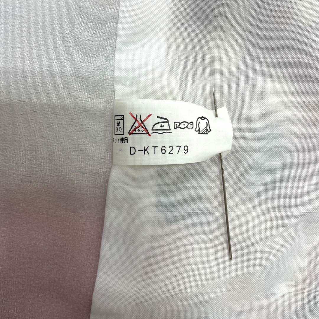 小紋 ポリエステル 身丈161.5cm 裄丈66cm 袷 蒲萄色(えびいろ) 古代紫色(こだいむらさきいろ) 型染 抽象柄 洗える着物 Aランク 紫系 1115005543420