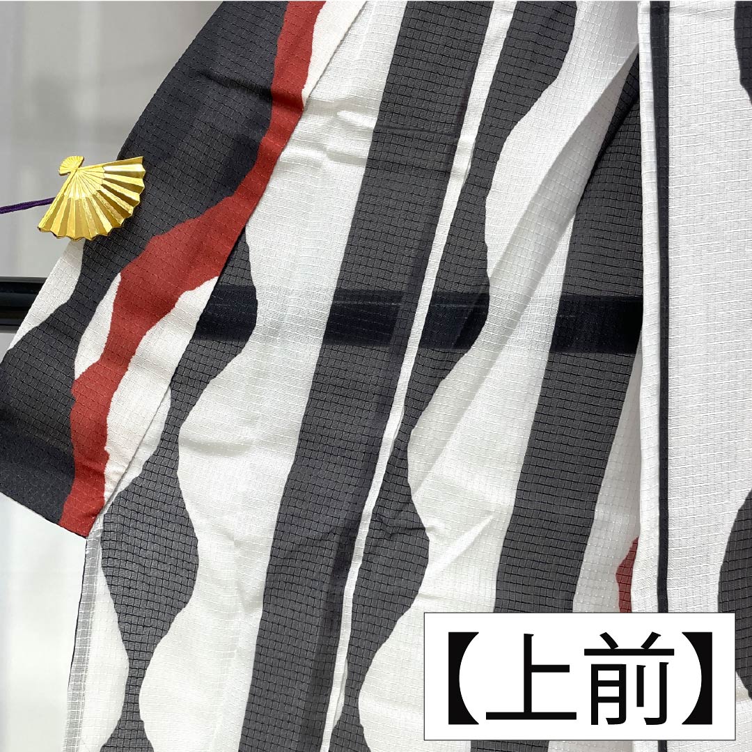 (新品未使用品) 浴衣 ポリエステル 身丈166cm 裄丈65cm NEWランク 単衣 白系 白色(しろいろ) 幾何学模様 立涌 経縞 1118005721511