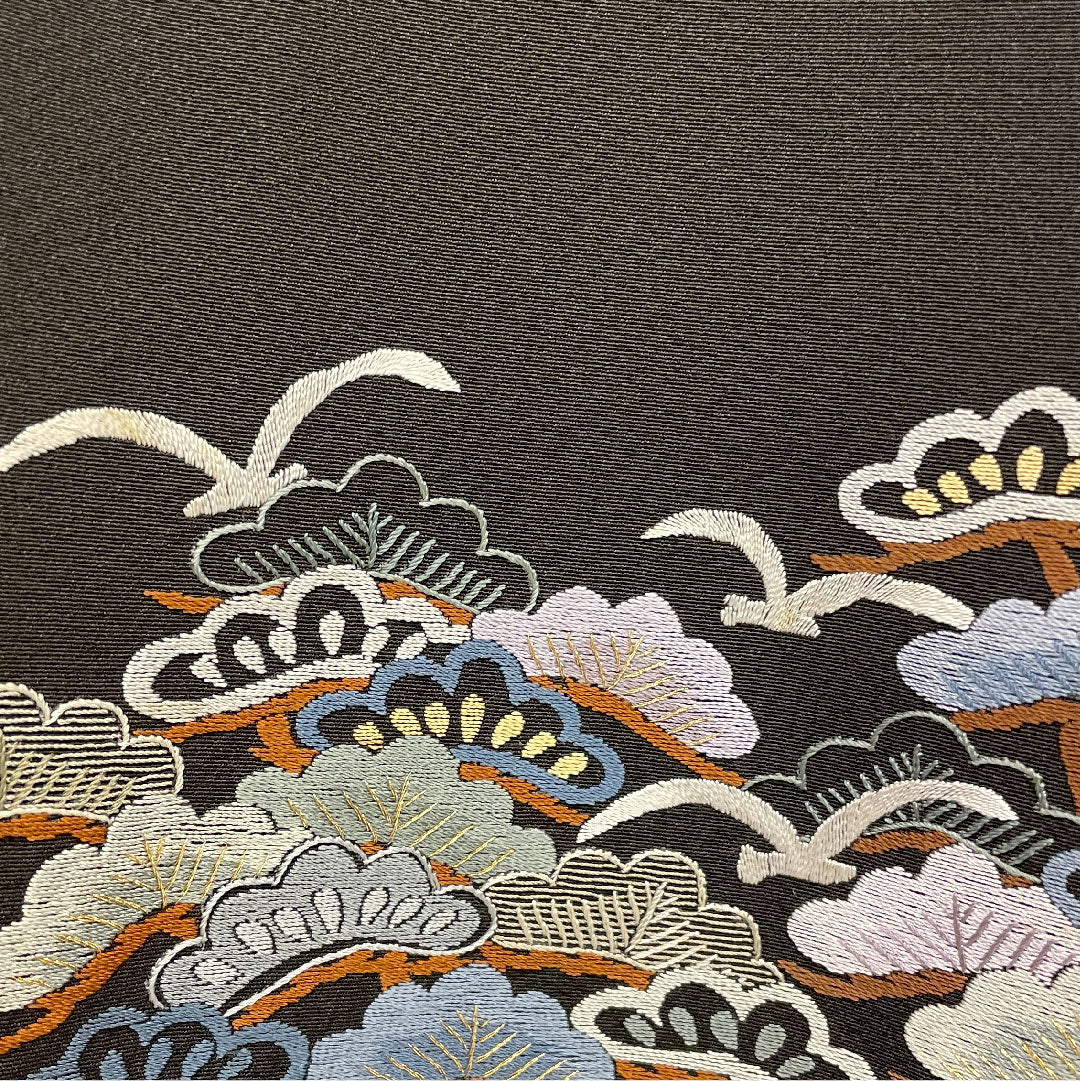 黒留袖 身丈155cm 裄丈63cm 袷 蘇州刺繡 正絹 Aランク 五つ紋 黒系 1111000103310