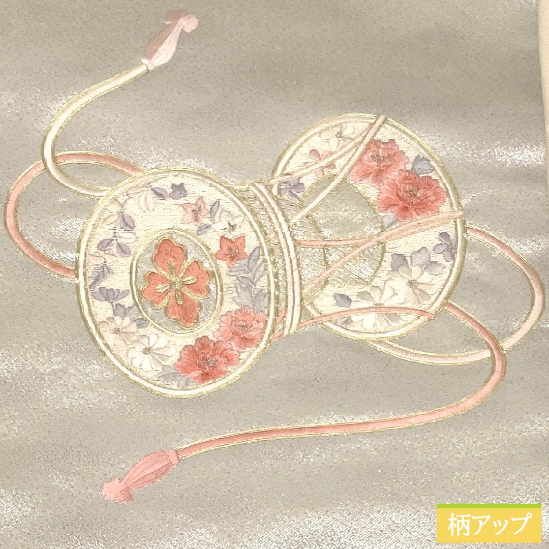 名古屋帯 正絹 Aランク 名古屋仕立て 銀色(ぎんいろ) 蘇州刺繍 古典柄 鼓 帯丈358cm ポイント柄 セミフォーマル 銀系 1124012623322