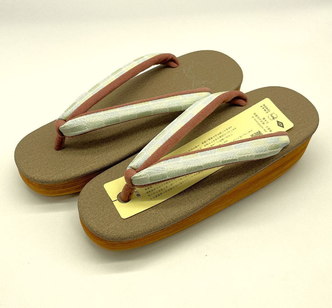 (新品未使用品)カレンブロッソ カフェ草履 Lサイズ 茶系 NEWランク 1122000391414
