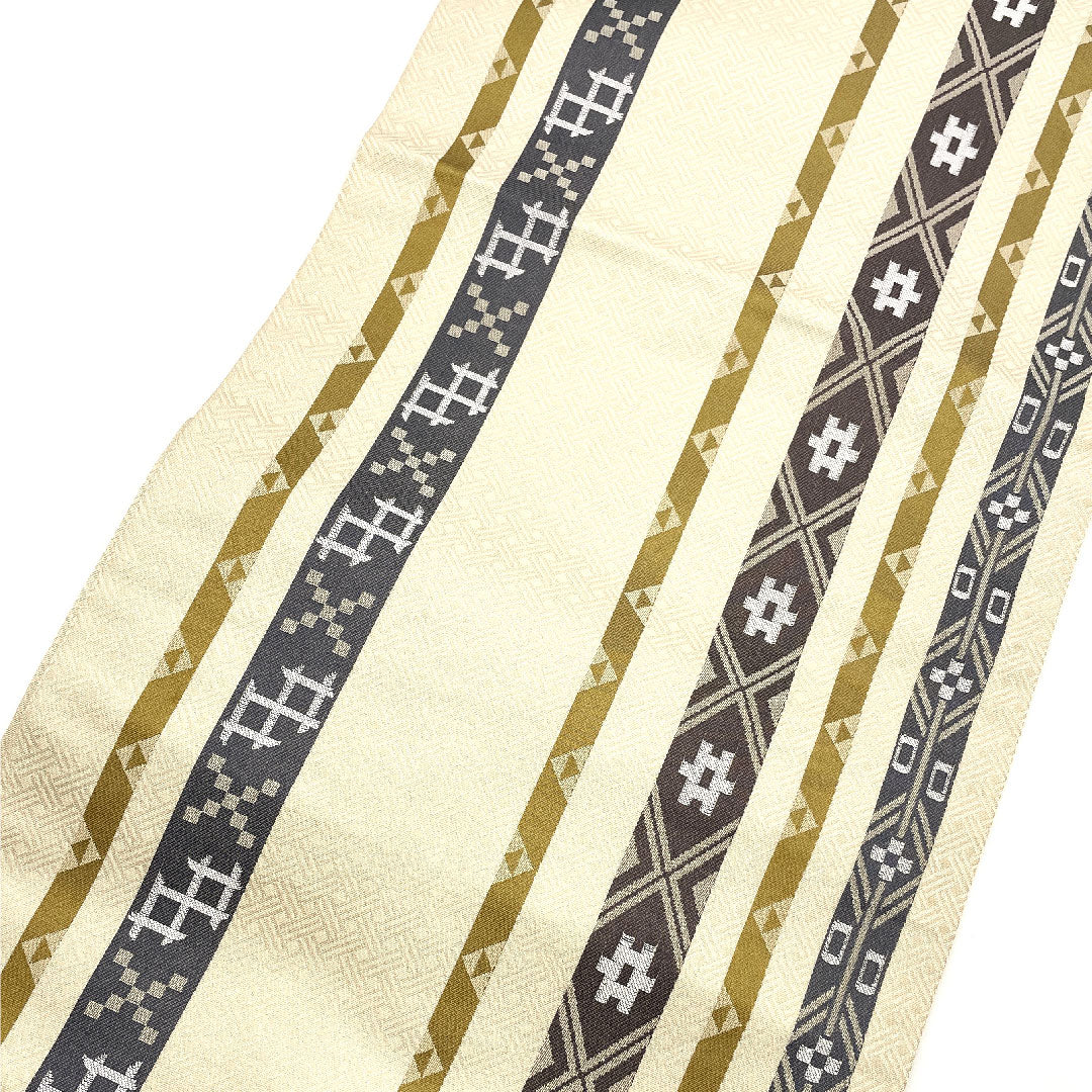 名古屋帯 縞 幾何学模様 帯丈366cm 正絹 Sランク 六通 カジュアル クリーム系 1124000522315 名古屋仕立て