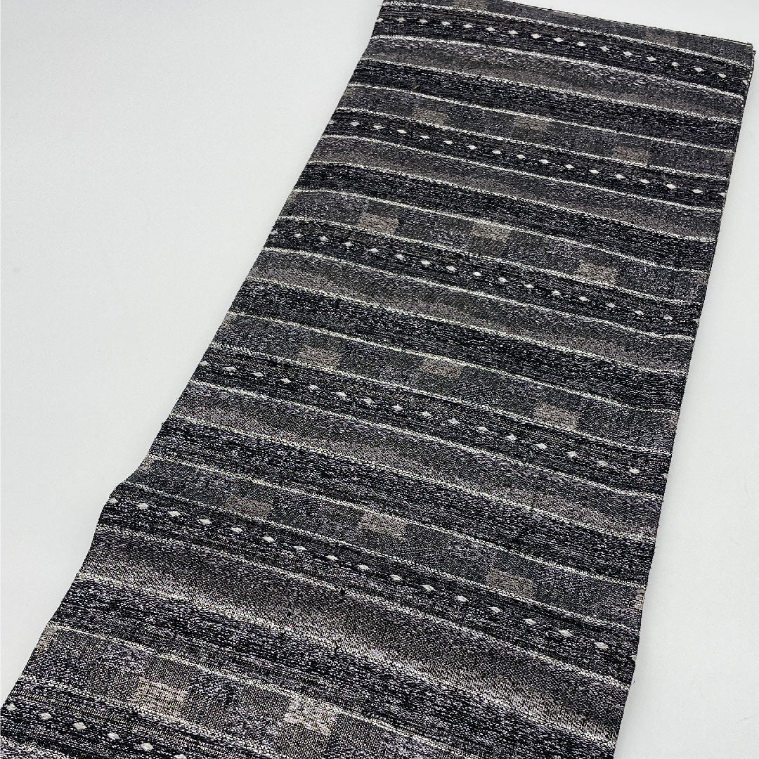袋帯 両面全通 幾何学模様 帯丈450cm 正絹 Sランク 全通 カジュアル 黒系 1123000732310