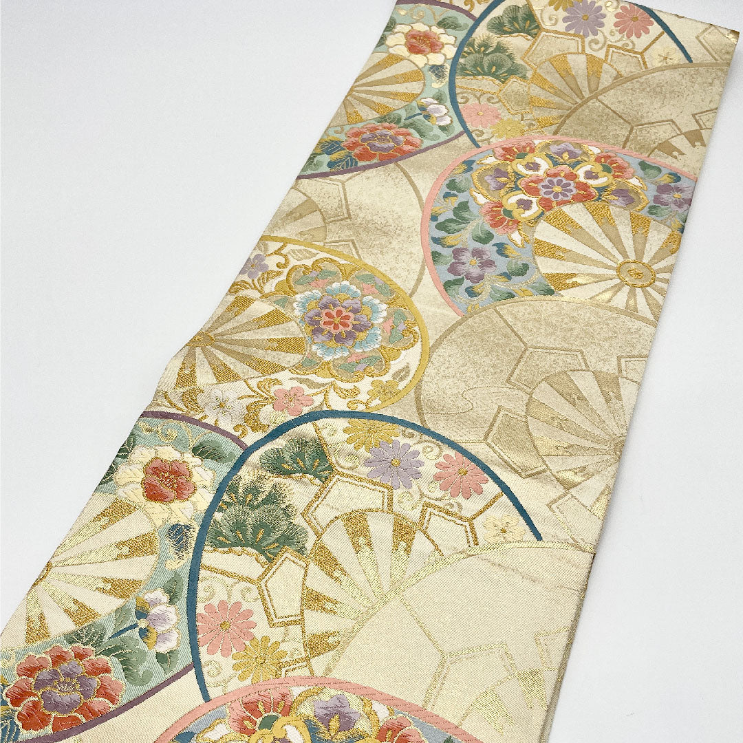 袋帯 本金箔 御車花詰華文 七宝 亀甲 帯丈436cm 正絹 Sランク 六通 フォーマル クリーム系 1123001082315