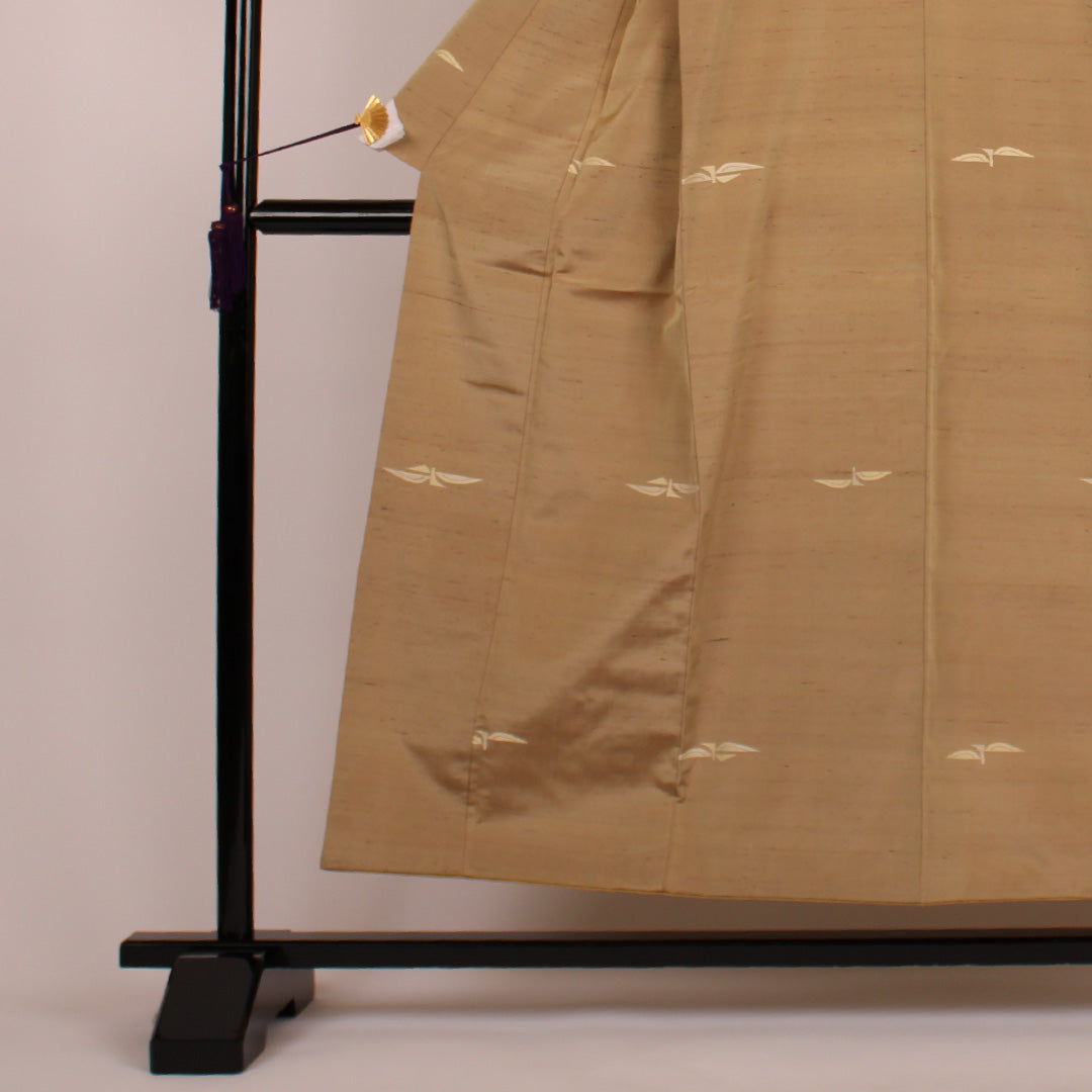紬 身丈154cm 裄丈61.5cm すくい織 創作柄 正絹 美品 袷 ベージュ 1116000093215