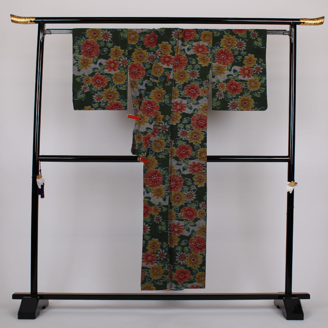 紬 身丈151.5cm 裄丈61.5cm 草花 正絹 美品 袷 濃緑 1116000153219