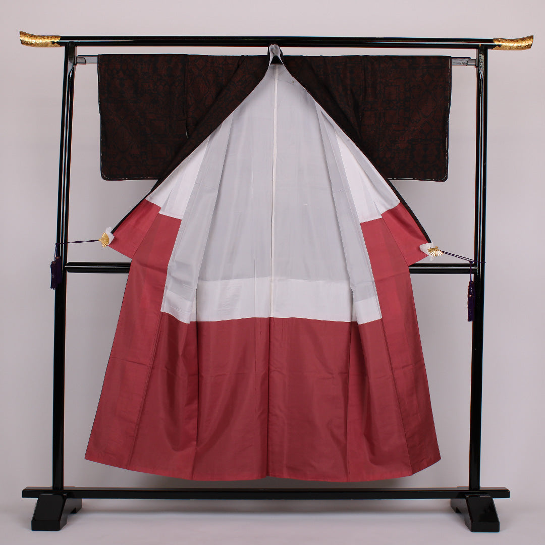 Oshima Tsumugi, Length 153cm, Sleeve length 63cm, Geometric, Pure silk, Excellent condition, Lined, Black, 1116000223210