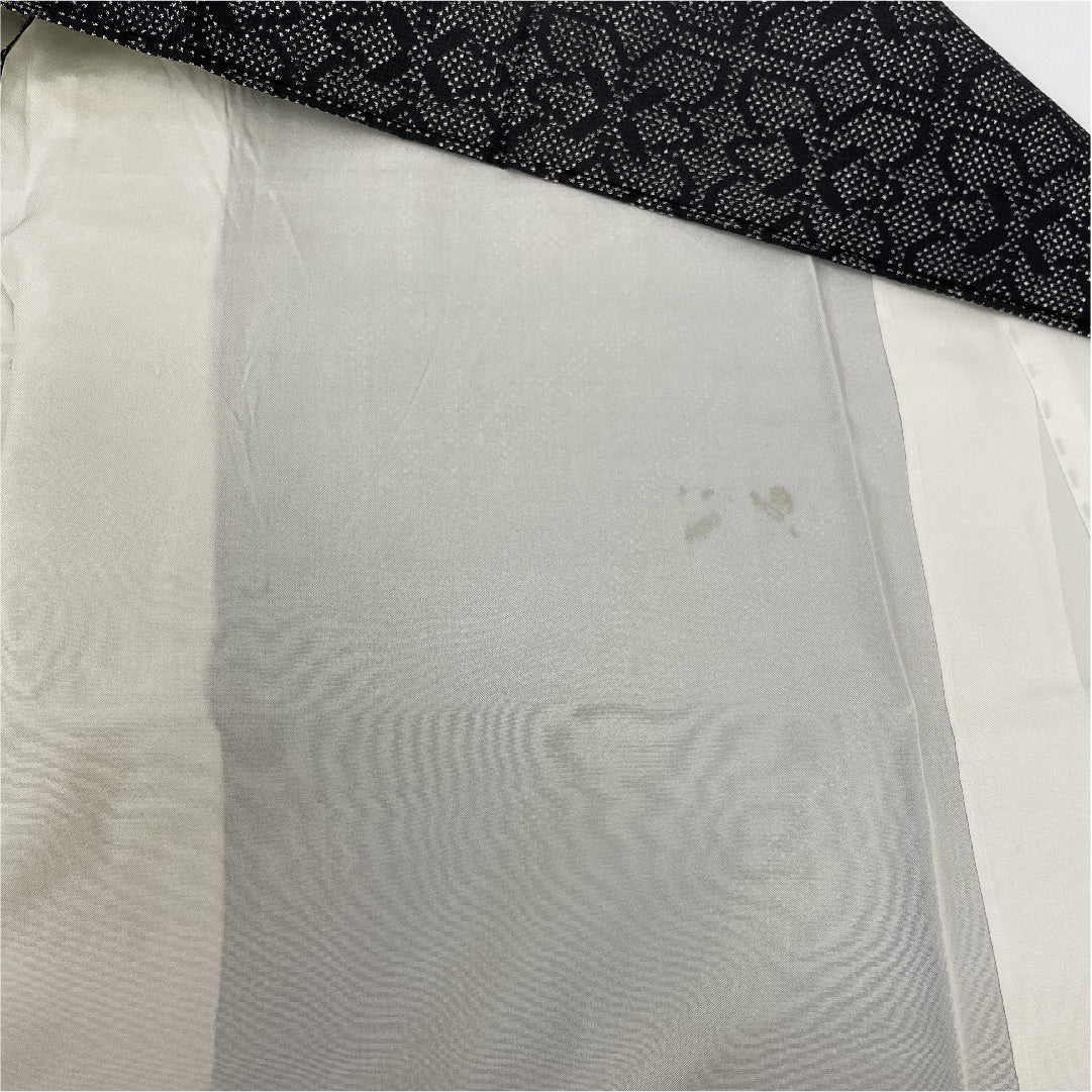 大島紬 身丈151.5cm 裄丈62.5cm 幾何学 正絹 美品 袷 黒 1116000253210