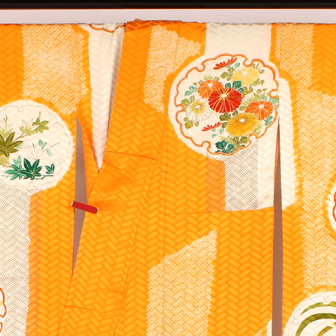 振袖 雪輪に草花 絞り 身丈156cm 裄丈62cm 正絹 Bランク  袷 黄系 1113000272323