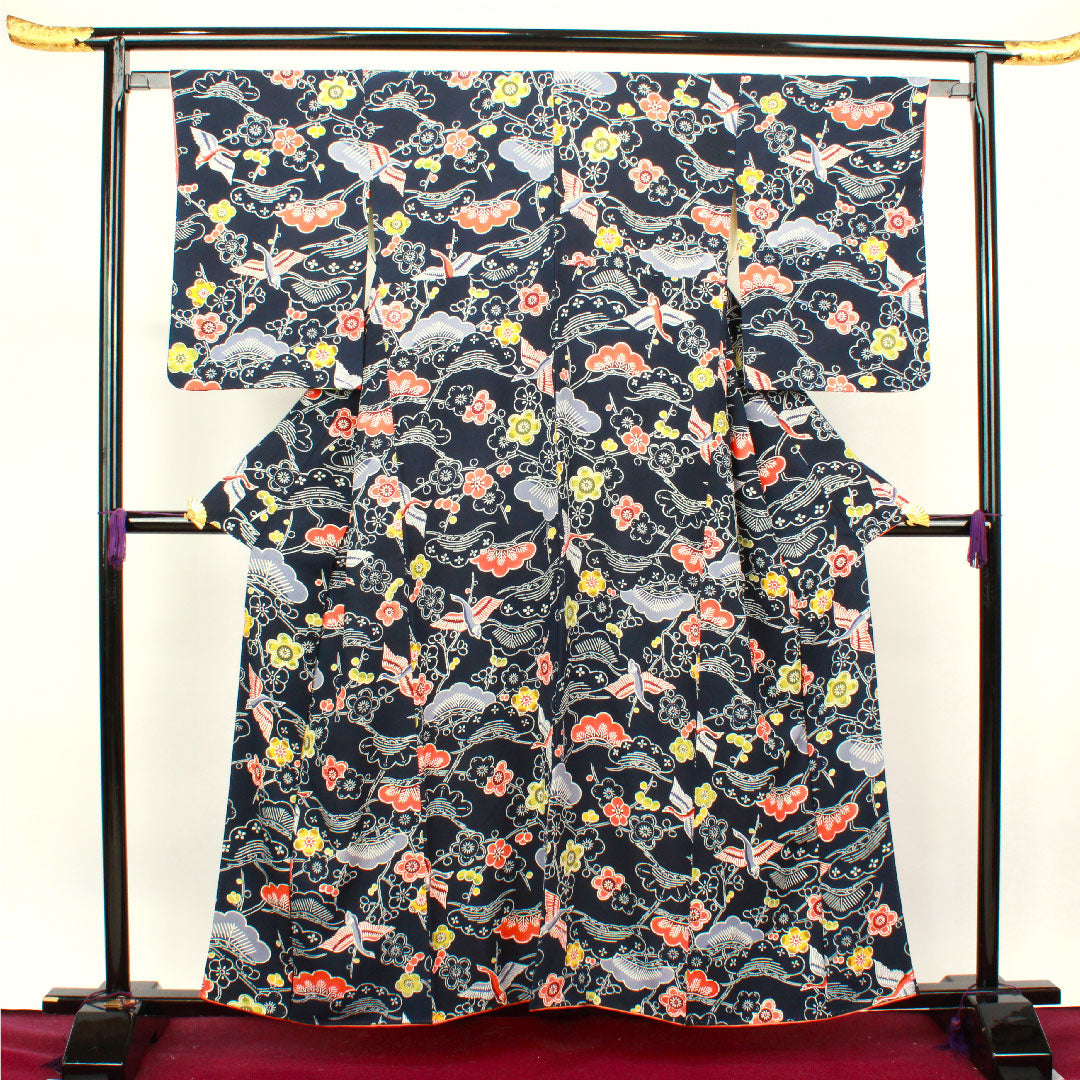 小紋 身丈158cm 裄丈63.5cm 袷  濃紺色 京紅型 松 梅  正絹 Aランク 紺系 1115003433318