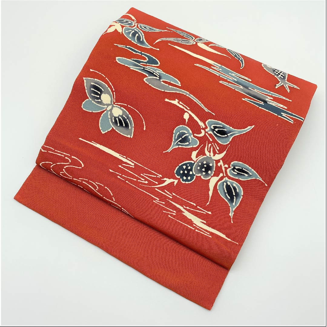 名古屋帯 紅鳶色 蝶 草花模様 帯丈349.5cm 正絹 Bランク 全通 カジュアル 朱系 1124003024316  名古屋仕立て