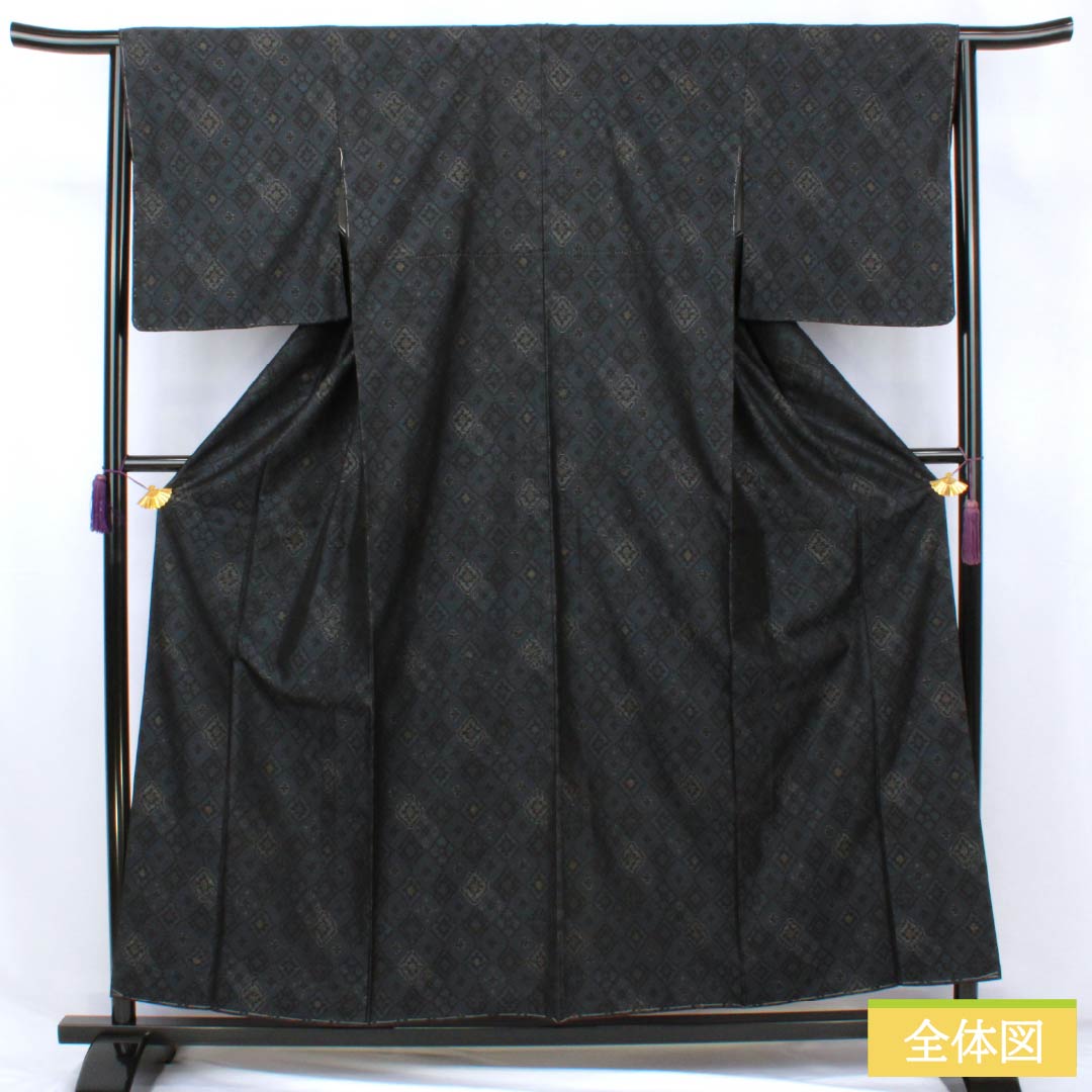 紬 正絹 Aランク 身丈158.5cm 裄丈65cm 紺色（こんいろ） 横双絣 幾何学模様 しつけ糸付き 袷 紺系 1116004693318