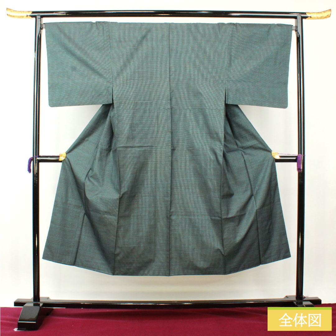 男物 正絹 身丈142.5cm 裄丈70cm 大島紬 100亀甲 亀甲模様 Sランク 袷 緑系 1119000862419