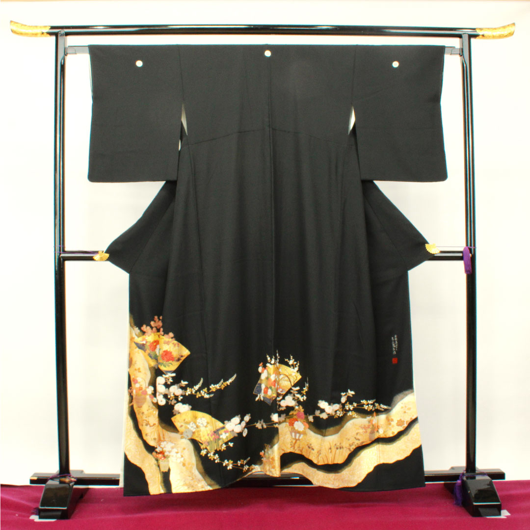 黒留袖 身丈157.5cm 裄丈61.5cm 袷 京友禅 春秋麗花図 作家物 源氏車 正絹 Aランク 五つ紋 黒系 1111000653310