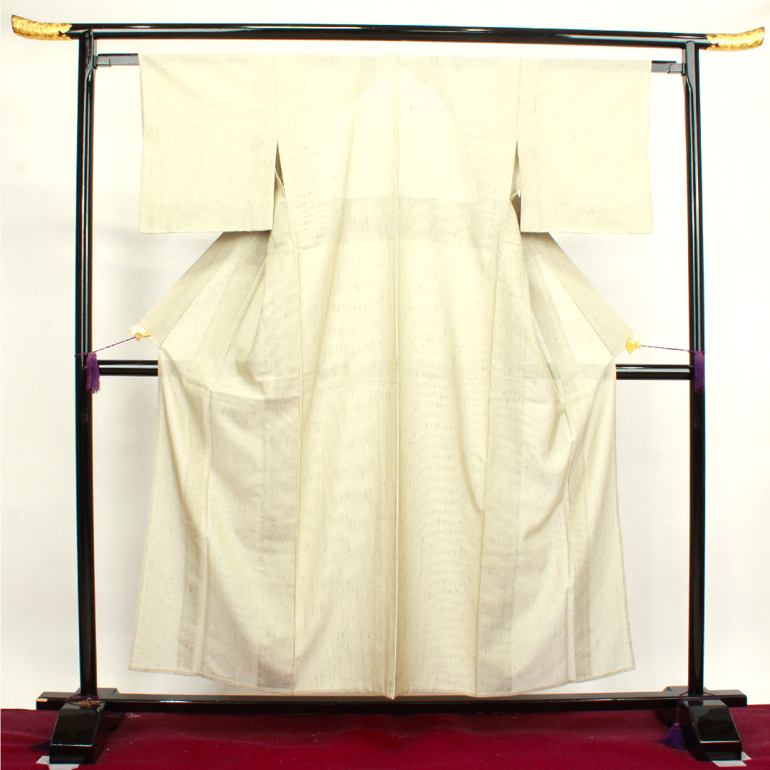夏物 正絹 紬 身丈156cm 裄丈62cm 蕎麦切色（そばきりいろ） 縞 しつけ糸付き 未使用品 紗 Sランク グレー系 1132000422322