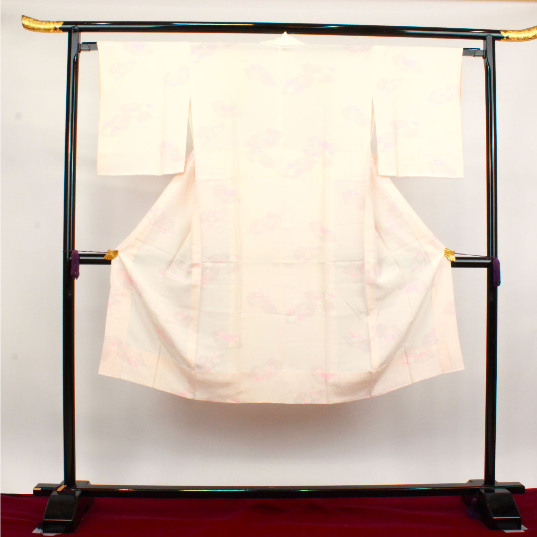 Nagajuban (long undergarment) made of pure silk, length 127cm, sleeve length 64.5cm, unlined, formal, fan-shaped, floral pattern, S rank, pink, 1129000562213