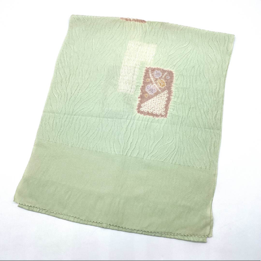 帯揚げ 正絹 Sランク セミフォーマル 龍泉青瓷釉色（ロンチュエンチンツーユースーいろ） 部分絞り 抽象模様 長さ約157cm 幅約30cm 緑系 1136004562919