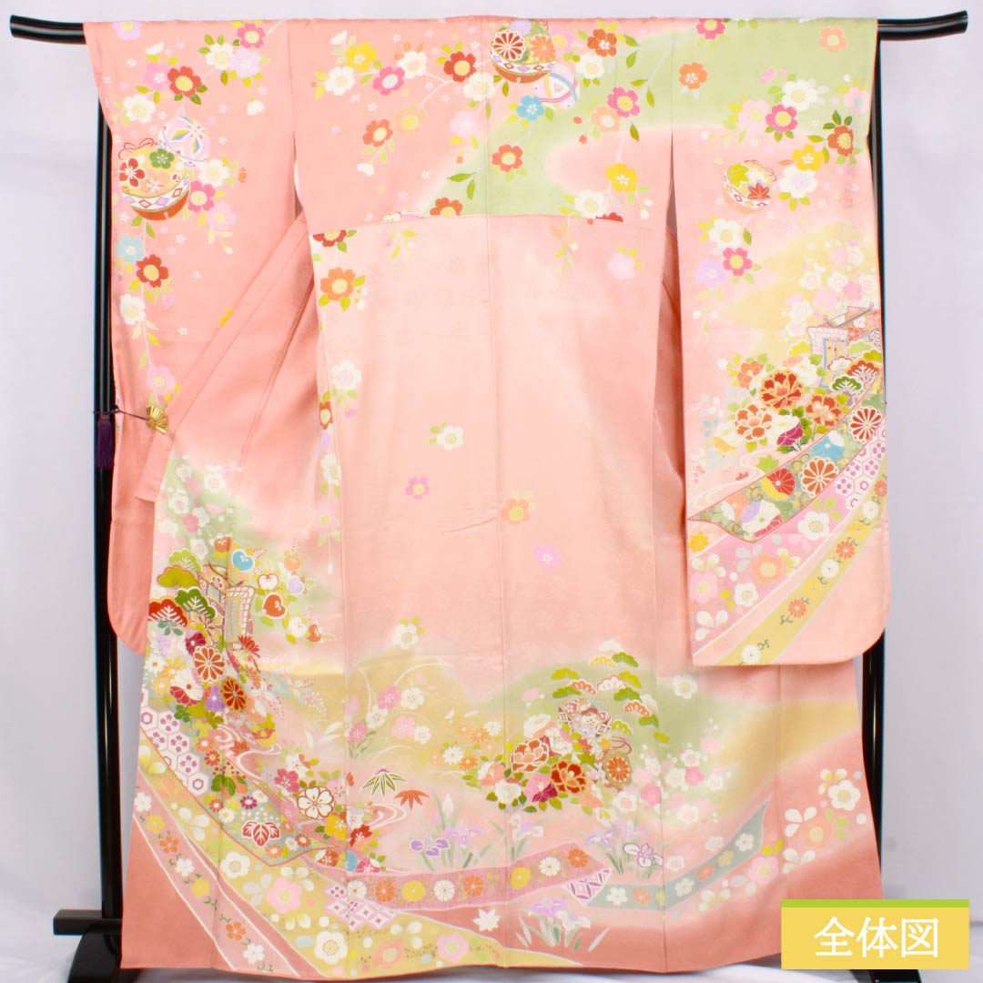 振袖 正絹 Sランク 身丈164.5cm 裄丈68cm 袷 珊瑚色（さんごいろ） 京友禅 吉祥文様 御所車 束ね熨斗 パールトーン加工 ピンク系 1113002582413