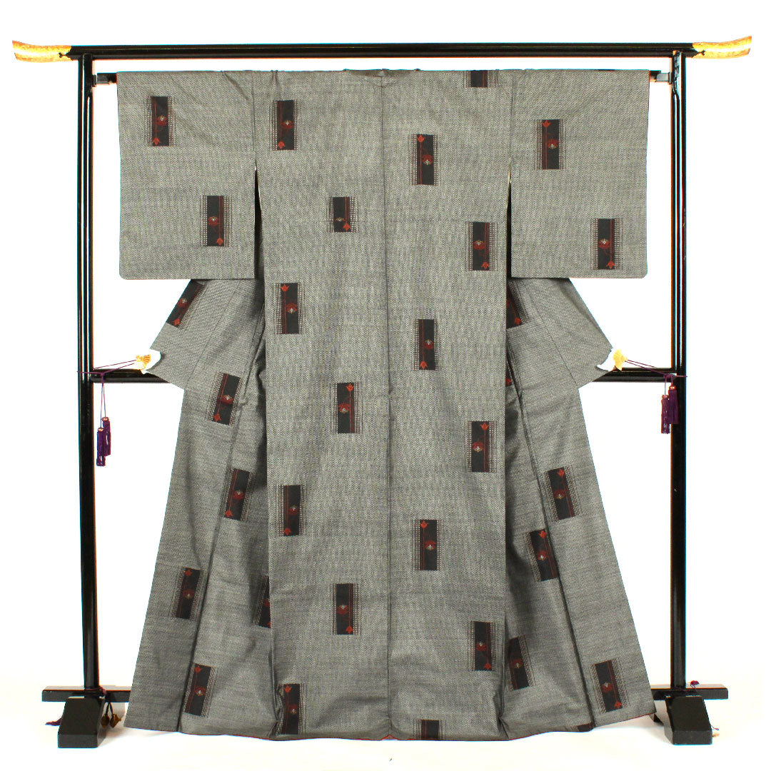 大島紬 身丈170cm 裄丈67cm 経緯絣 一元絣 正絹 Sランク 袷 黒系 1116001372610