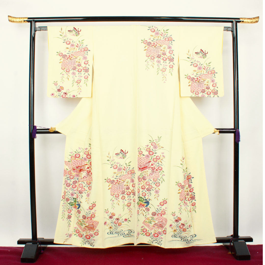 訪問着 袷 身丈159cm 裄丈62.5cm 鳥の子色 京紅型 草花模様 正絹 Aランク クリーム系 1112001943315