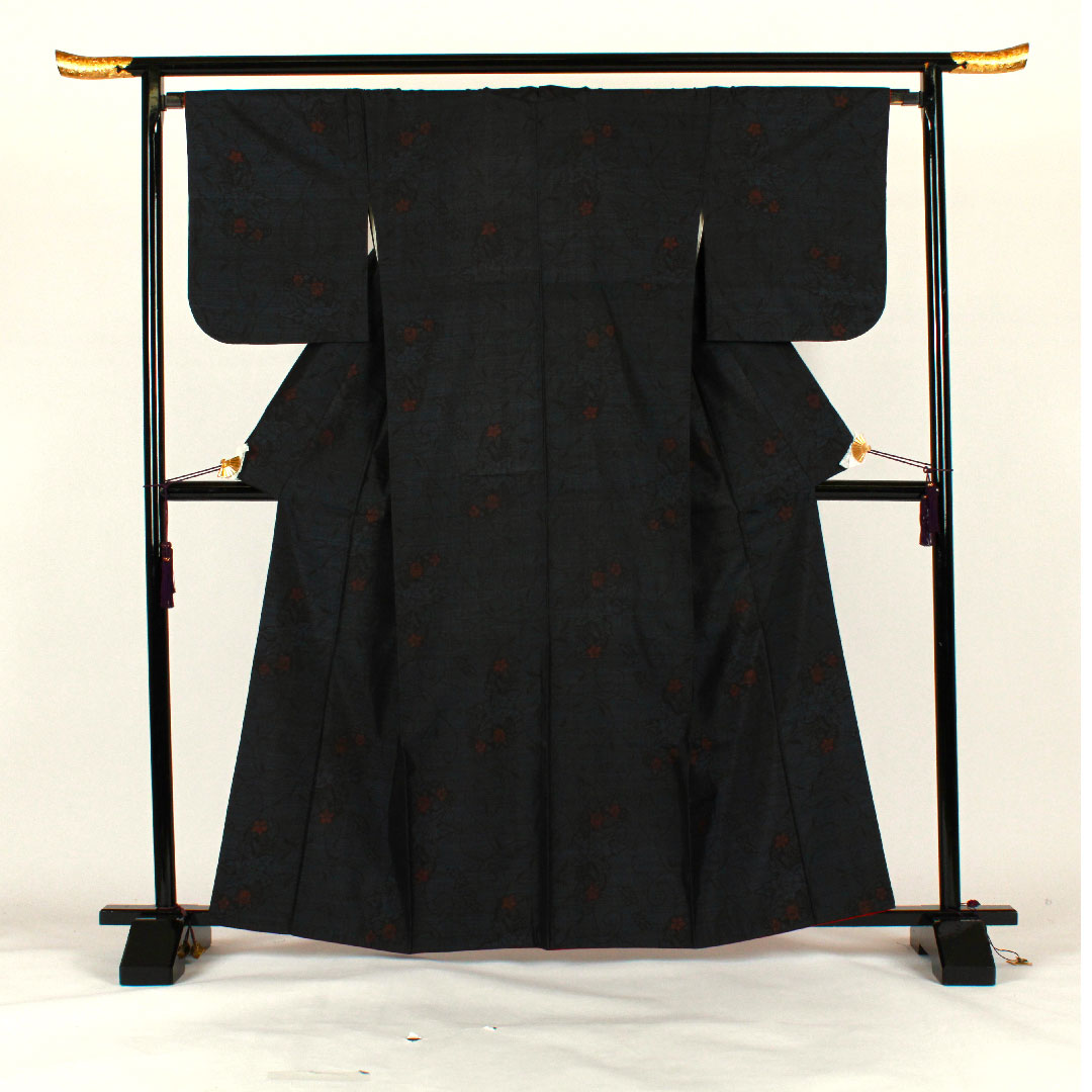 大島紬 身丈163.5cm 裄丈67cm 緯絣 草花模様 正絹 Sランク 袷 紺系 1116001142318